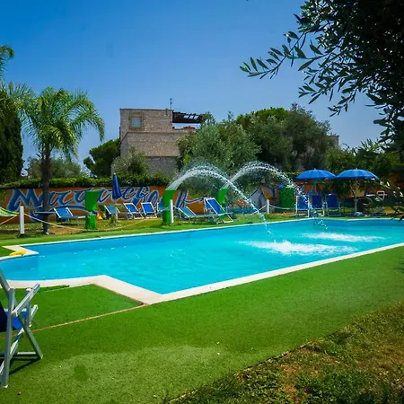 Paradise Beb 3*